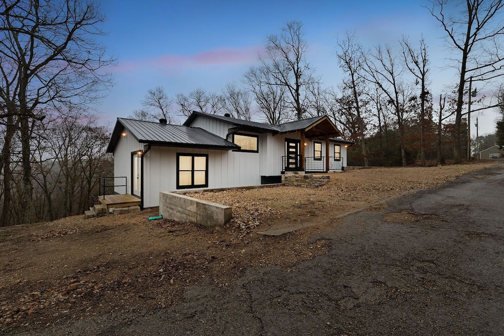 Lost Ridge Retreat 5 Bedroom Home