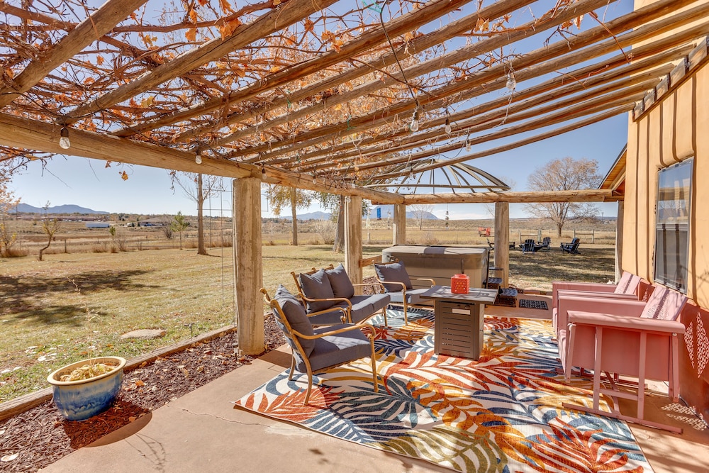 Cortez Retreat w/ Hot Tub - 11 mi to Mesa Verde! view 4