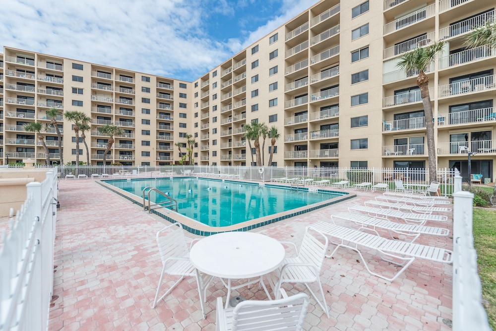 Canaveral Towers by Happy Palm Stays