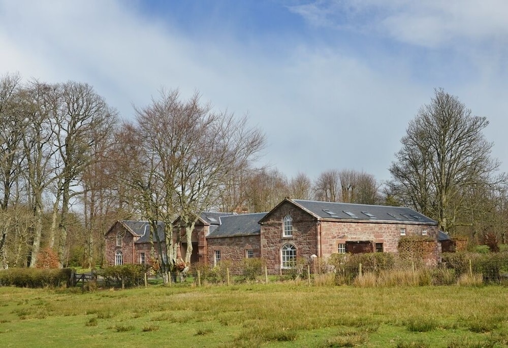 Finnich Cottages