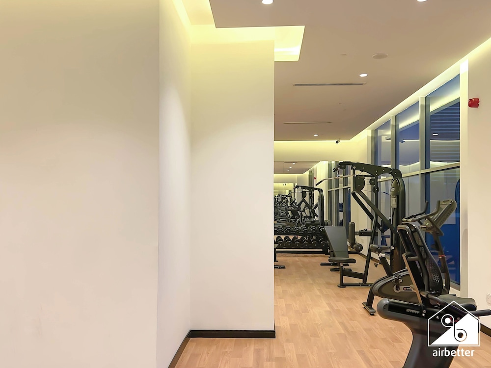 Luxury 1BR w/ Balcony & Burj Khalifa View