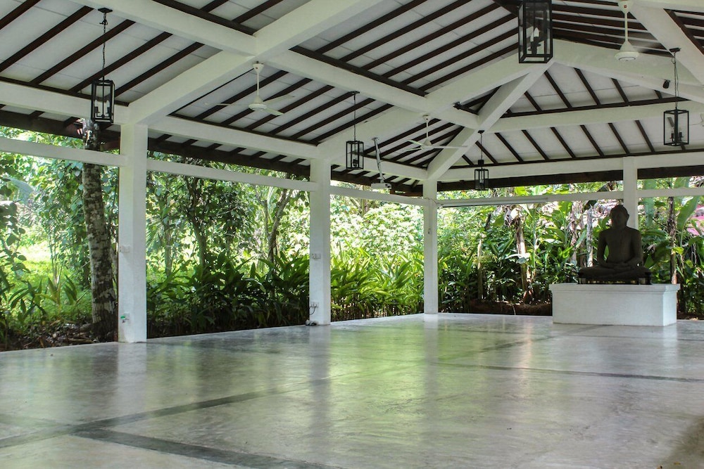 Plantation Villa Ayurveda Yoga Resort
