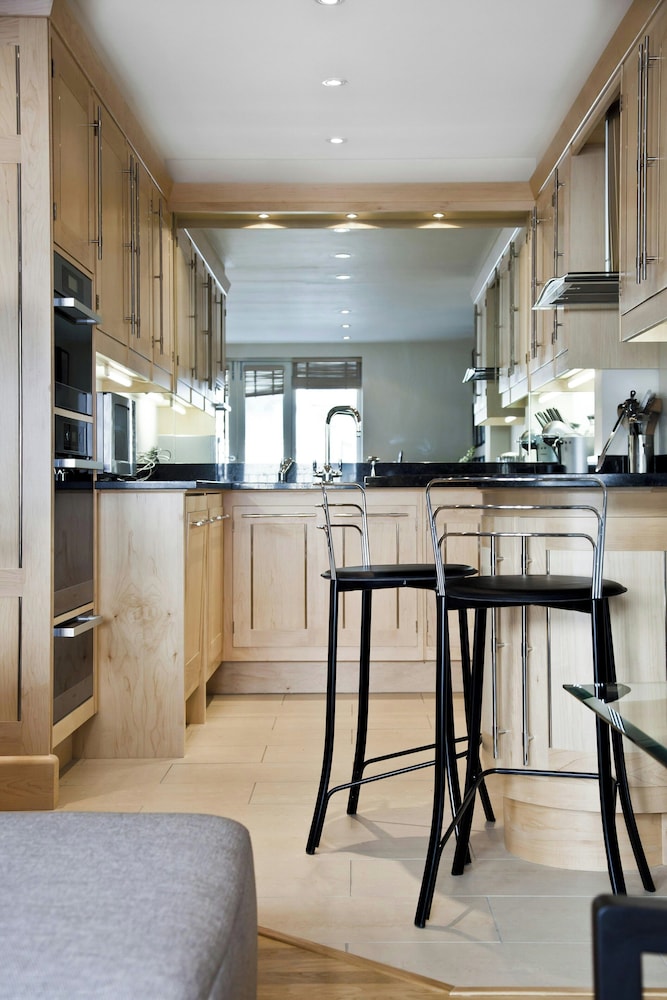 John's Mews by Onefinestay