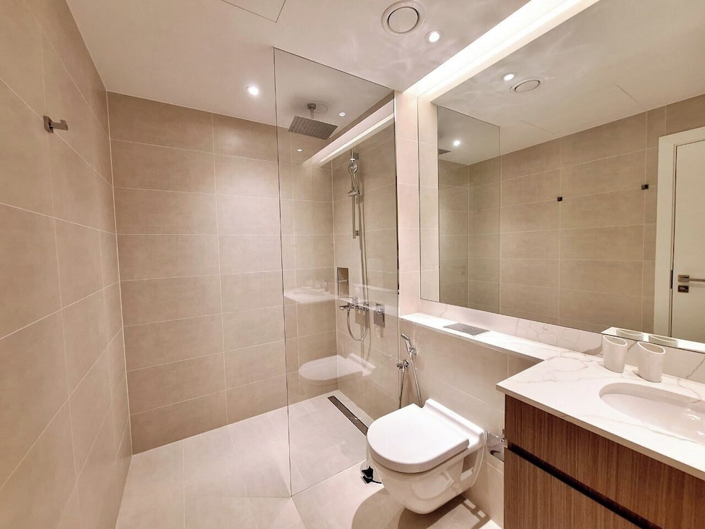 Stylish 1BR Apartment in La Sirene