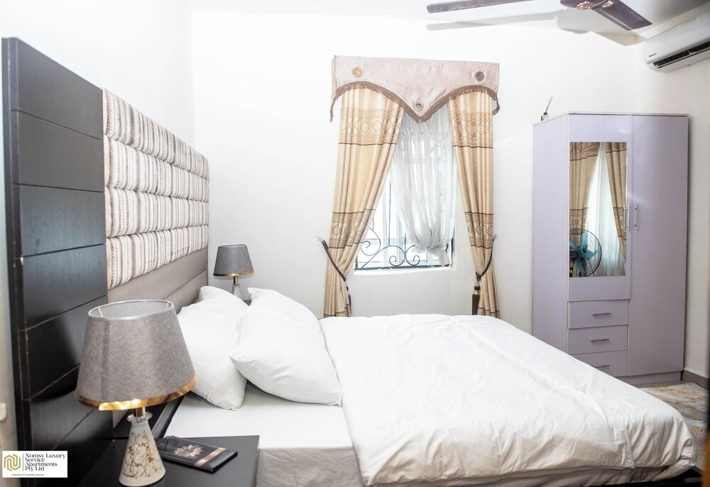 Nomsy Luxury Service Apartments