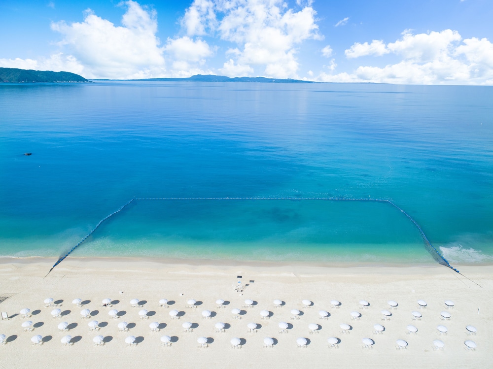 Okuma Private Beach & Resort 80