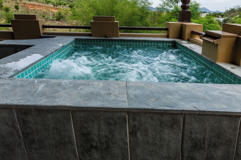 DEV BAGH LUXURIOUS PRIVATE SUITES