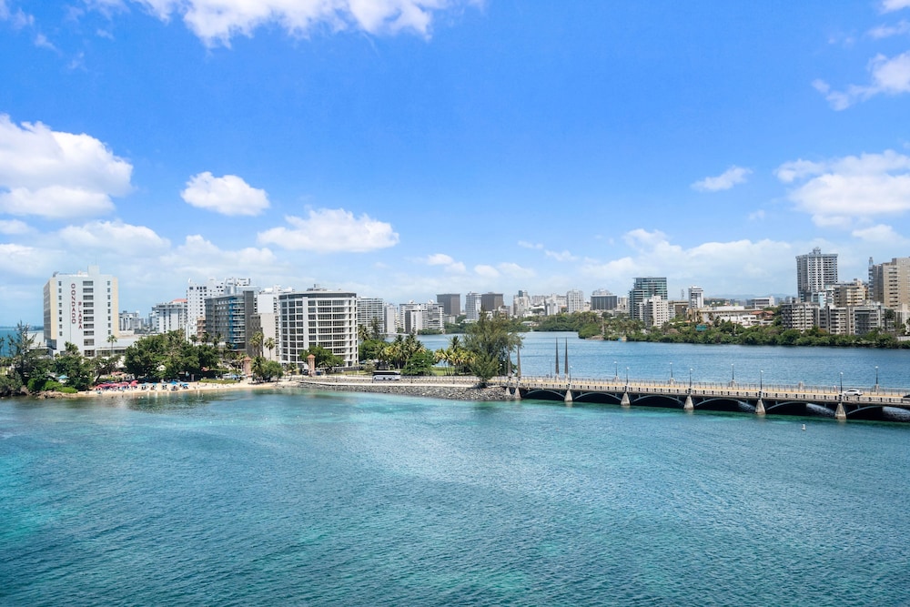 Lagoon819-bl in San Juan