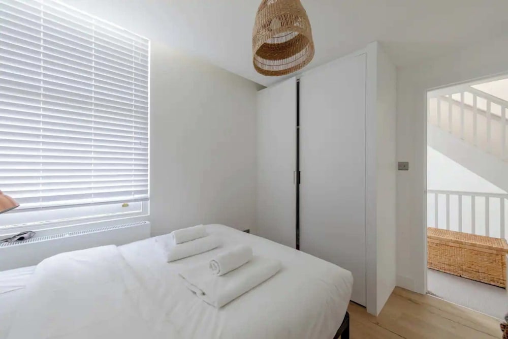 Bright & Beautiful 1BD Flat - Hackney Central