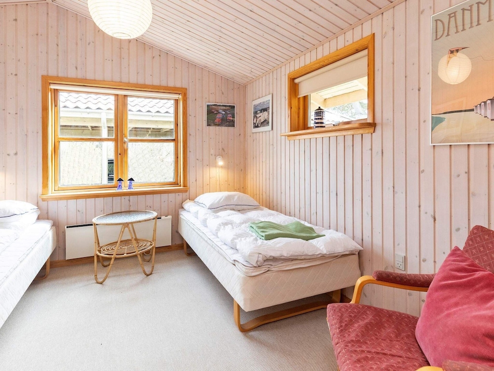 Enticing Holiday Home in Hirtshals near Beach view 2
