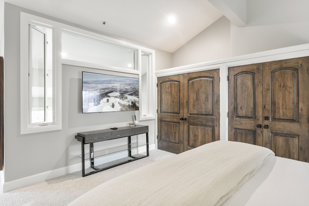 1158 - Three Bedroom Deluxe Stonebridge 3 Condo