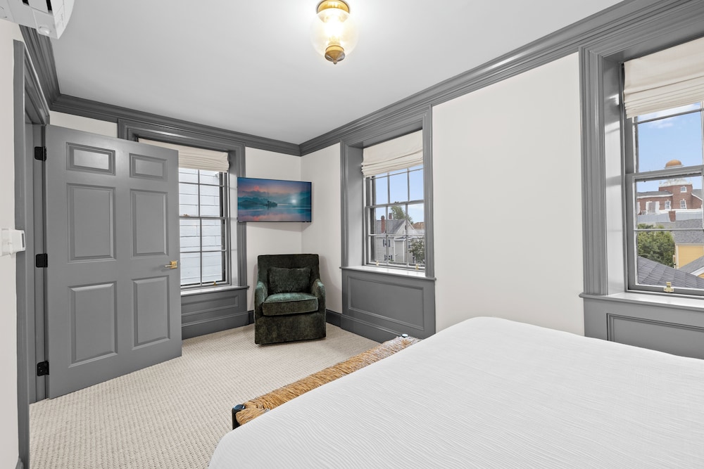 Portsmouth Vacations - The Davenport Inn - Property Image 33