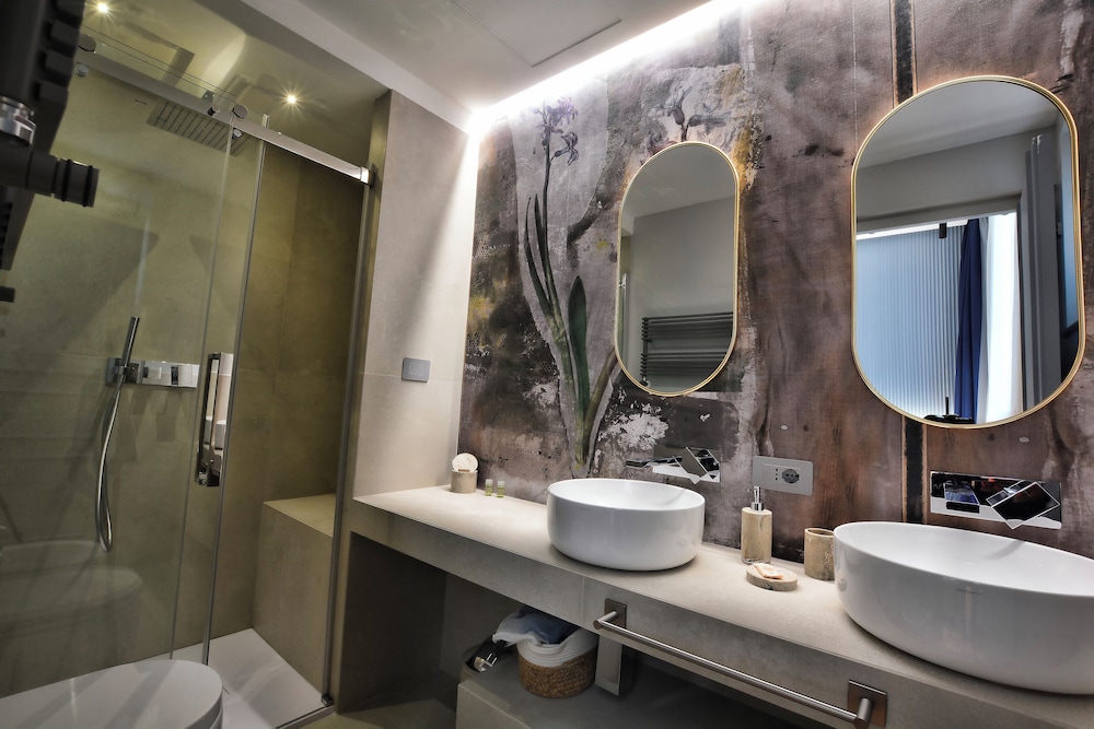 Corte Sospesa Guest House & Spa