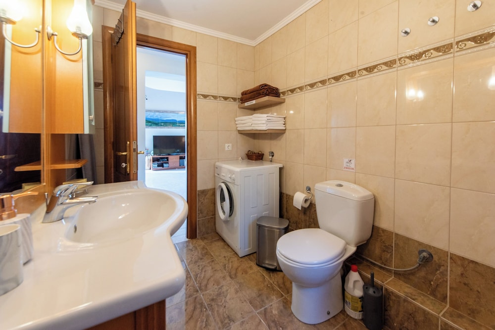 Villa Chloe With Private Pool