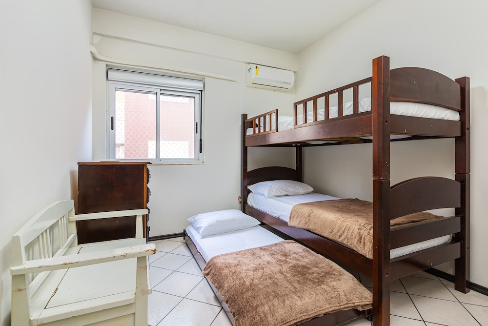 Apt w/ Balcony 250m Mariscal Beach Cra304
