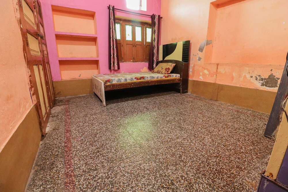 Laxmi Bhawan Dharamshala Mathura