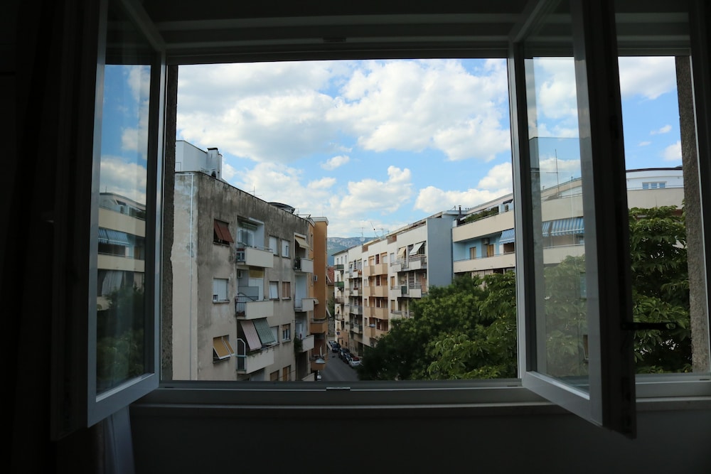 The Harmony Rooms Split