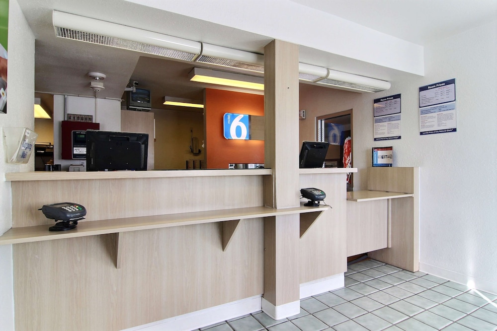 Motel 6 San Angelo, TX