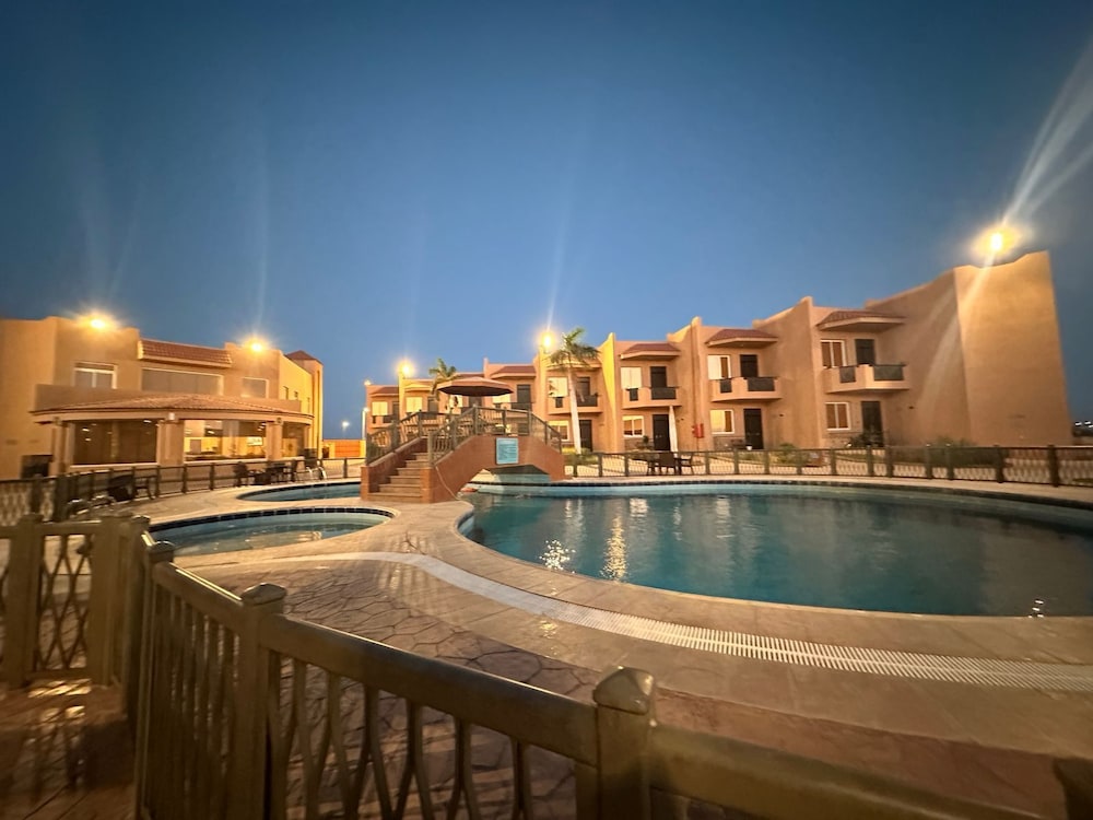 ALAHLAM CHALET YANBU