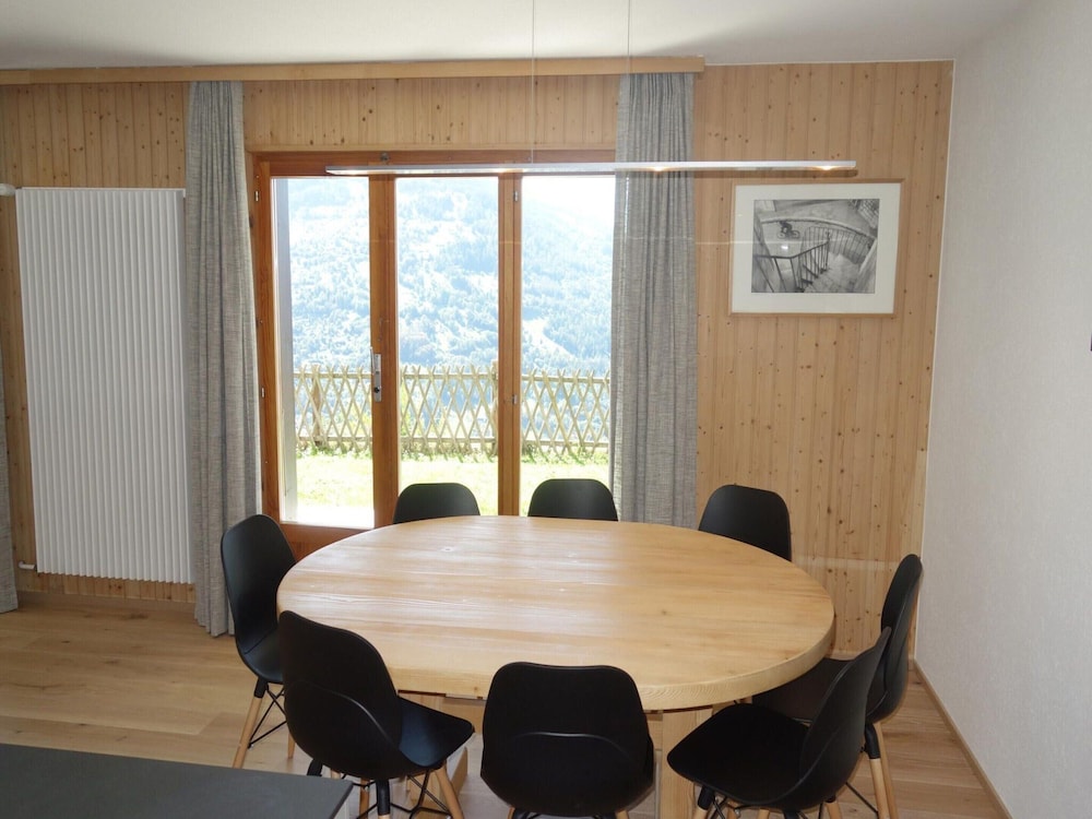 Apartment With Laundary Facilities