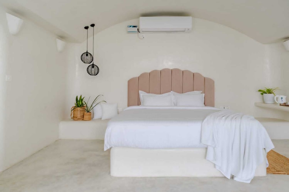 Nomads Resort - Destination Stays