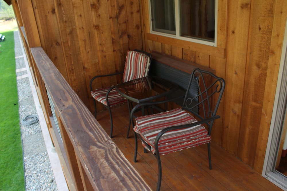 Methow River Lodge & Cabins