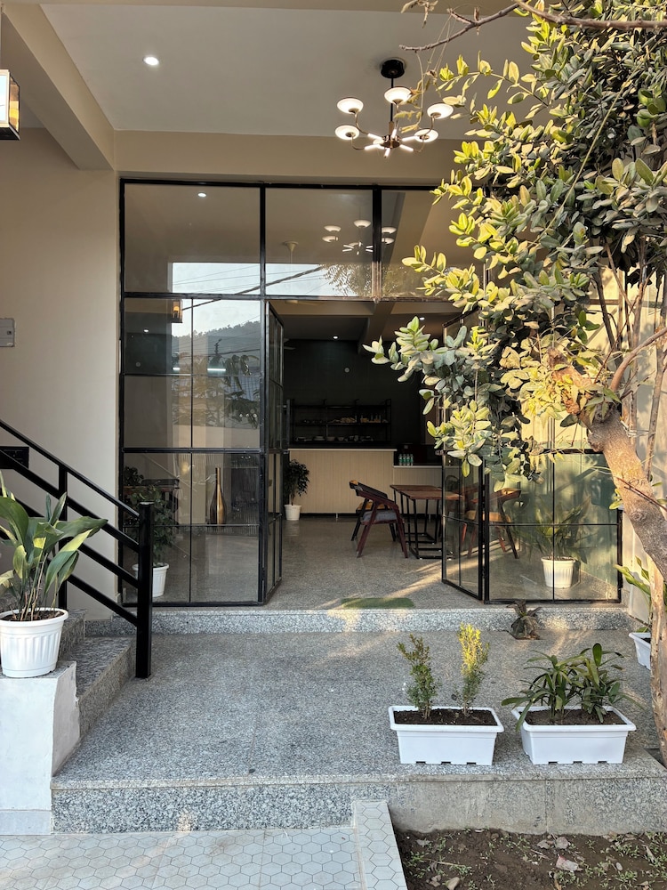 Casa garden Aamwala