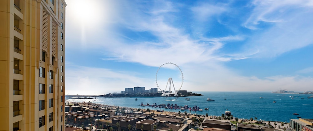 LUX The Dubai Eye View JBR Studio