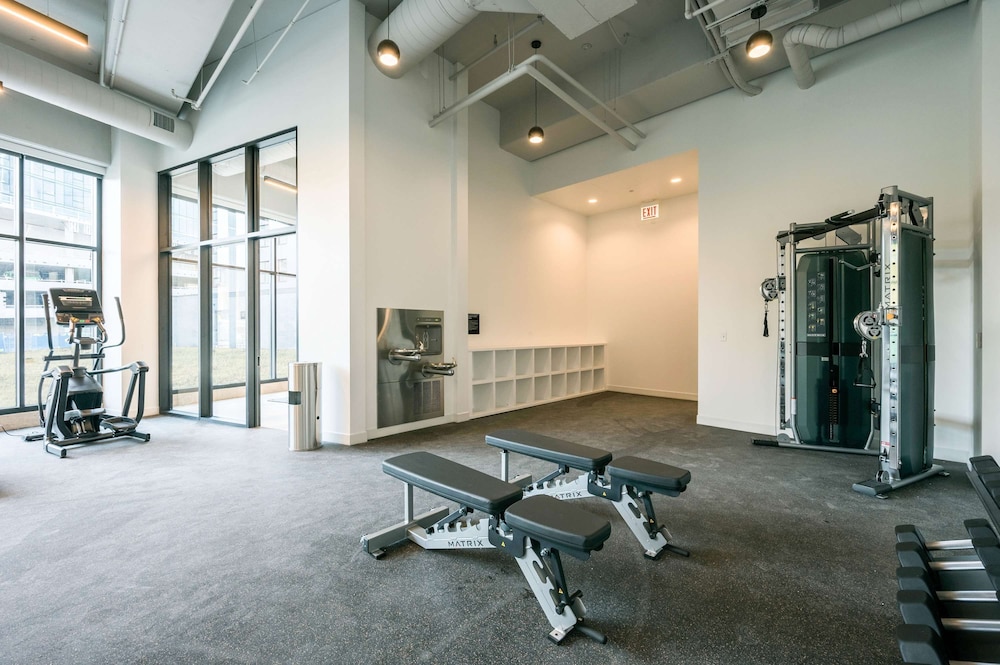 Lincoln Park 8BR Prime Spot Easy City Access