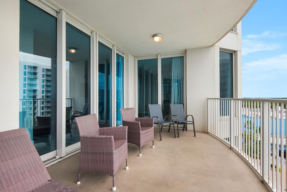 Palms Resort #2715 Full 2 Bedroom