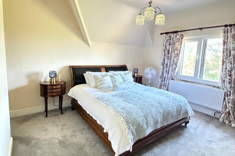 Grange Cottage Retreat in Bolton