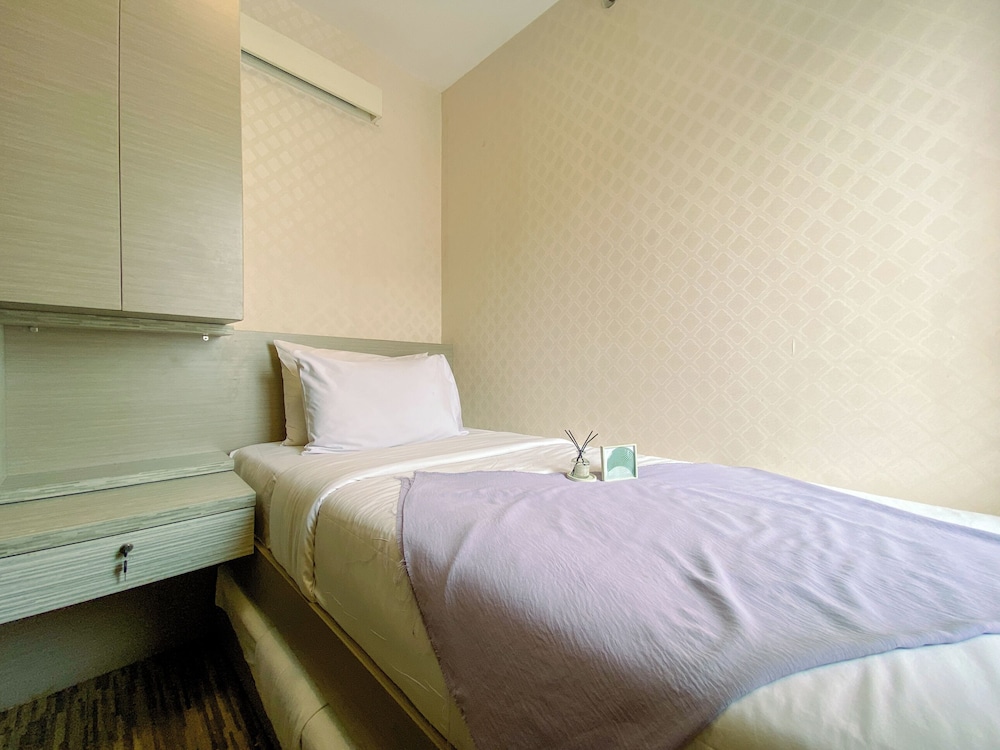 Well Designed And Warm 2Br At Bassura City Apartment