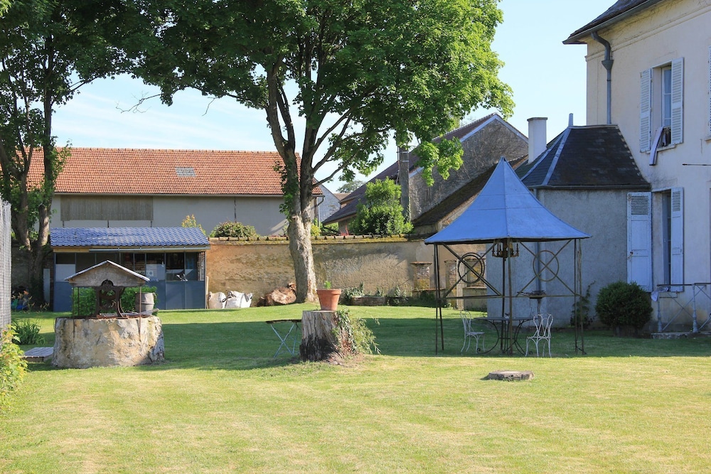 Photo 48
