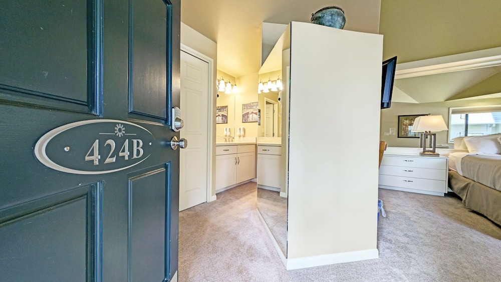 Mt Bachelor Village 424 B Sr 1 Bedroom Condo