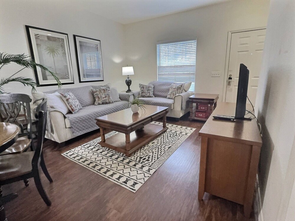Lucaya 3BR Townhome 15min to Disney Gated