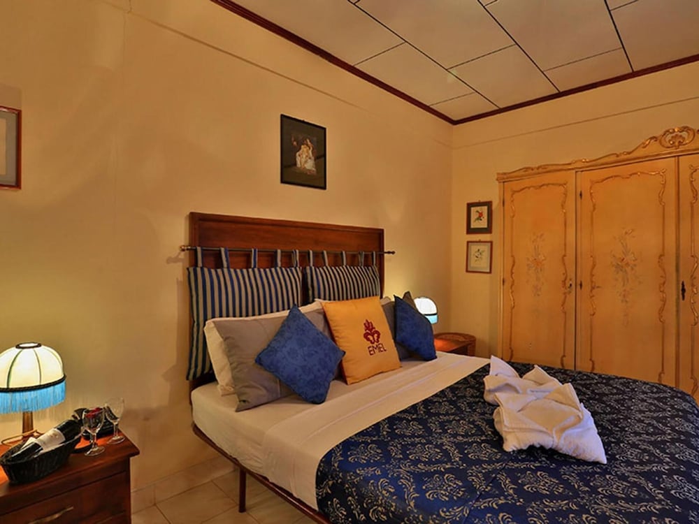 Emel Boutique Hotel