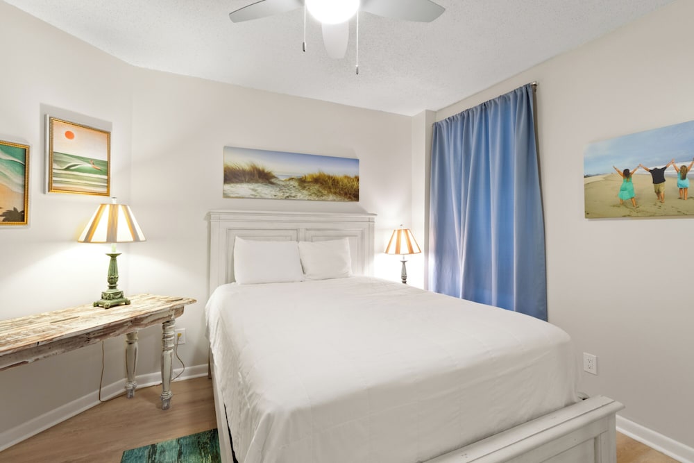 Windward Pointe 1502