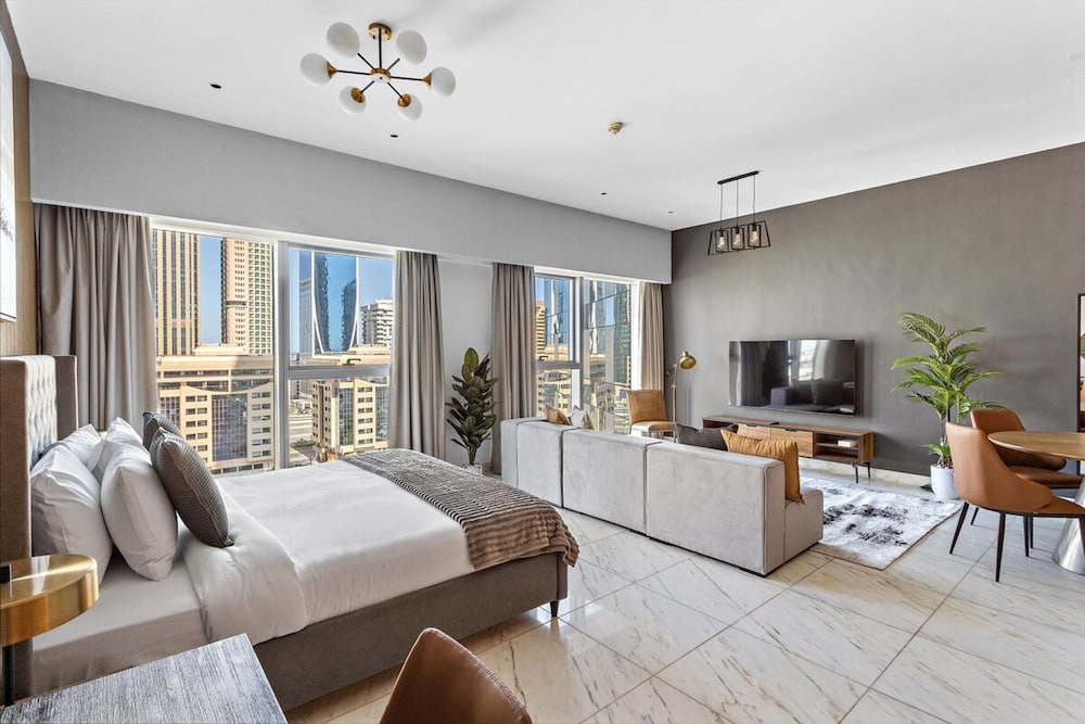 Silkhaus Spacious Central Park Studio