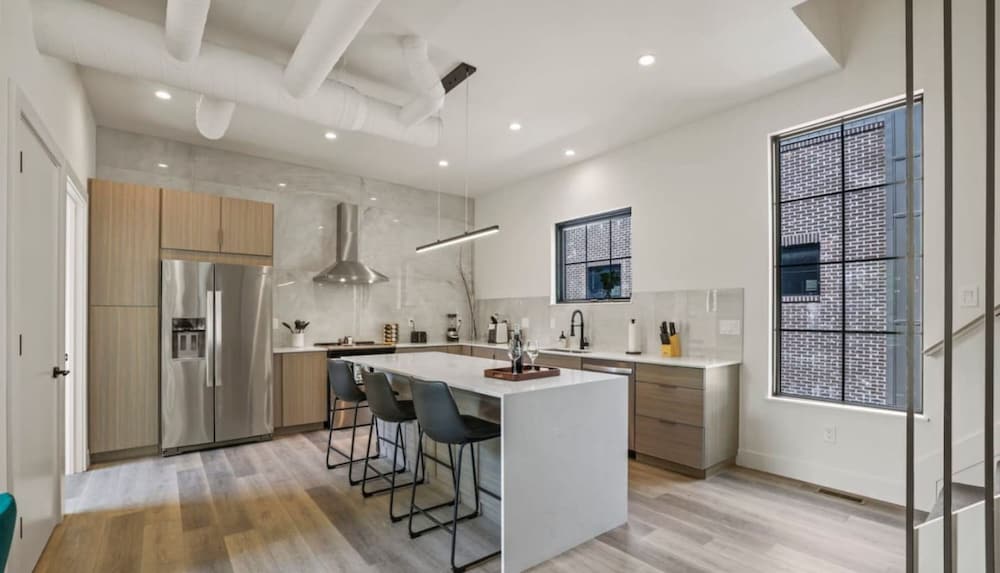 Stylish Getaway -columbus-3 Bedroom Masterpiece