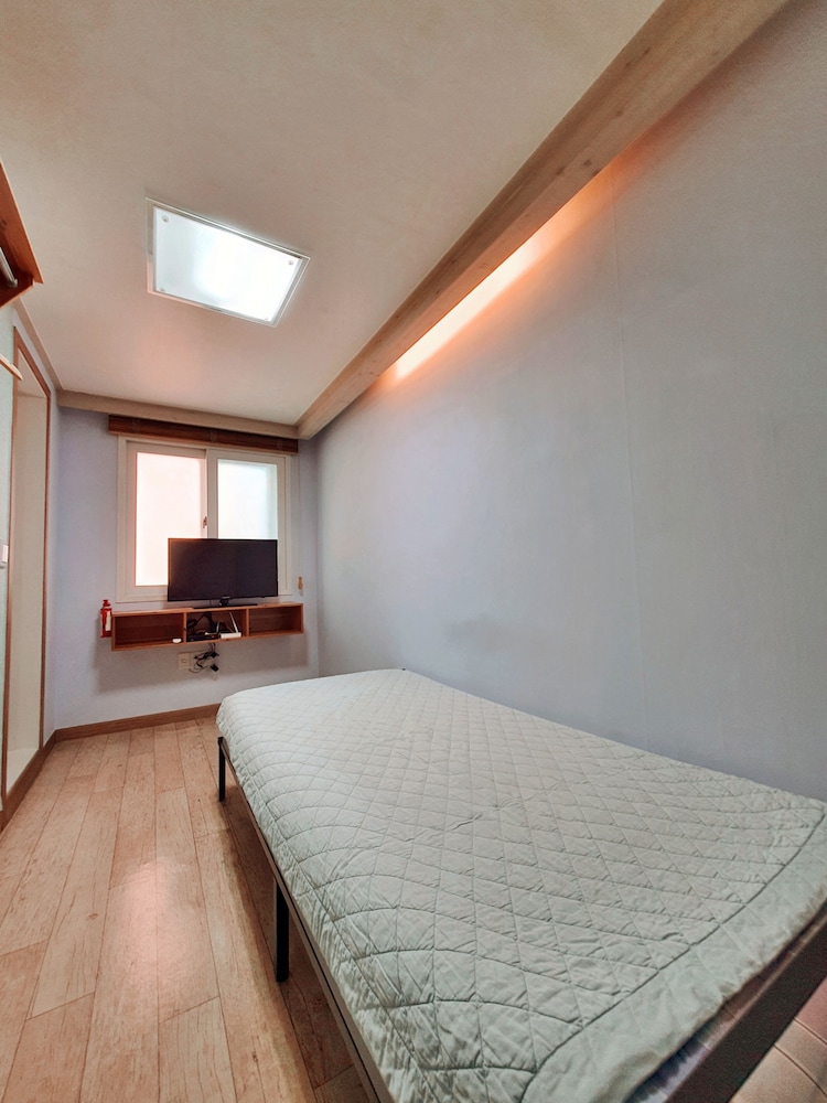 Guest House The Hill