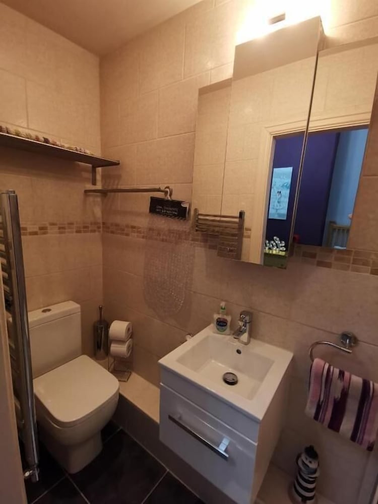 Southport Vacations - Vale House - Property Image 7
