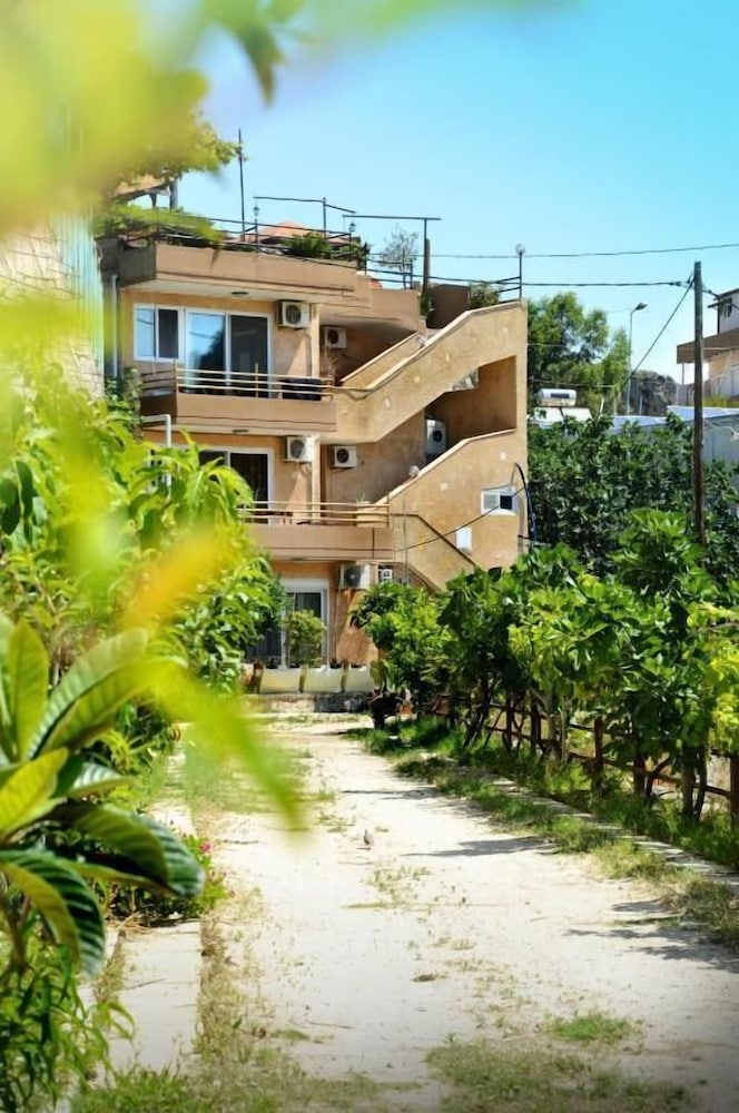 Sky-Line Apartments