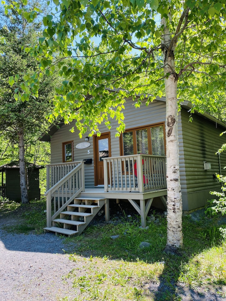 Georges Mountain Village