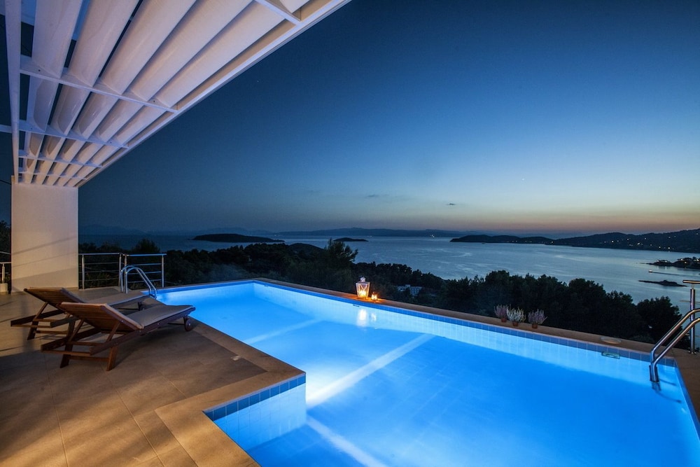 Magdani Villas