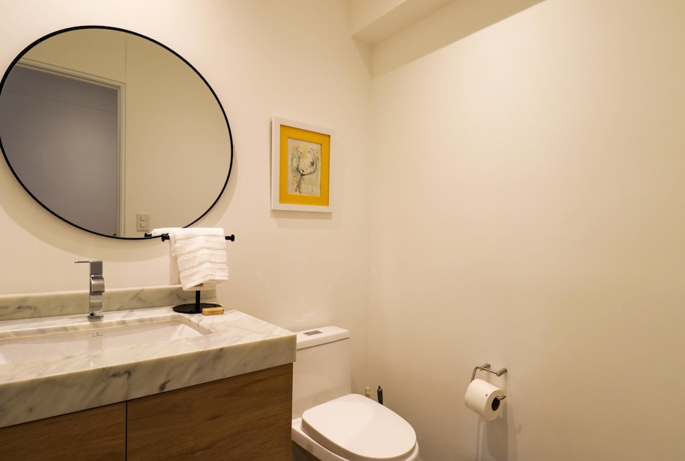 w Brilliant 1BR w Amazing Balcony in Miraflores