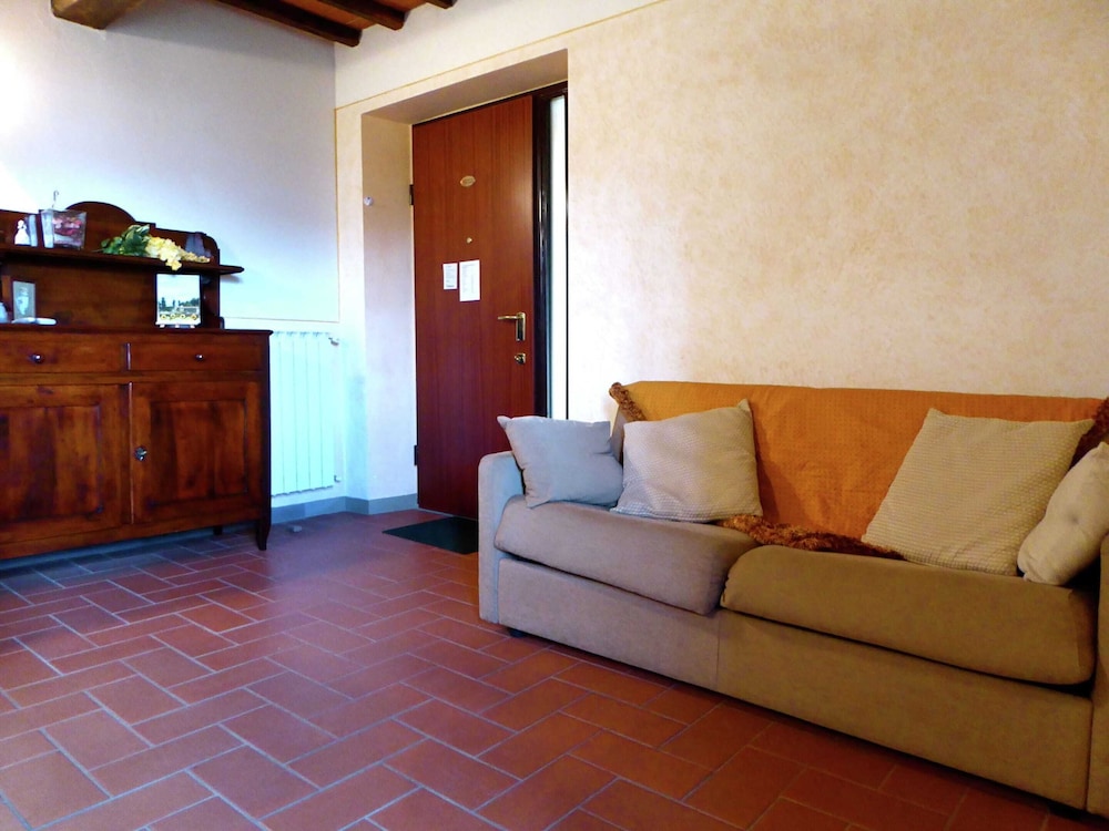 Holiday Home in Montecarelli With Pool photo 4
