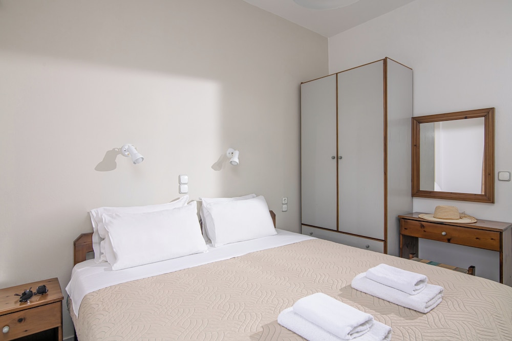 Litsa Mare apartments