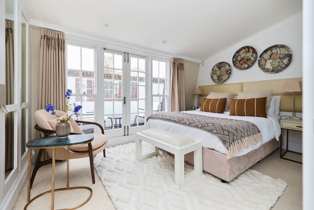 The St. Lukes Garden Place - Spacious 4bdr House With Garden and Terrace