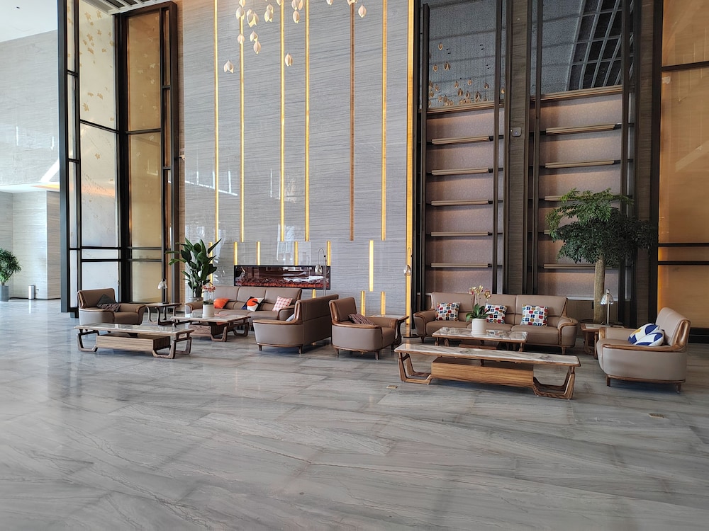 Grand Honor Hotel