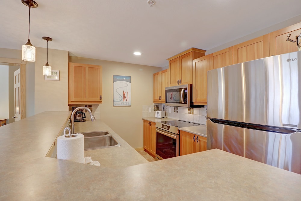 Pp605 Passage Point 3 Bedroom Condo